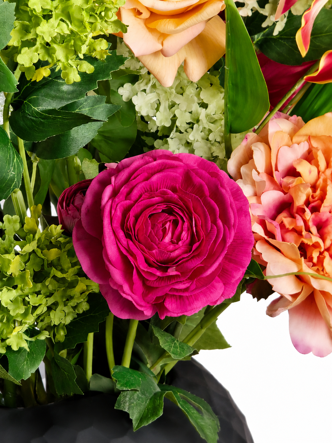 Zijden boeket Milou met kleurrijke bloemen en luxe uitstraling 